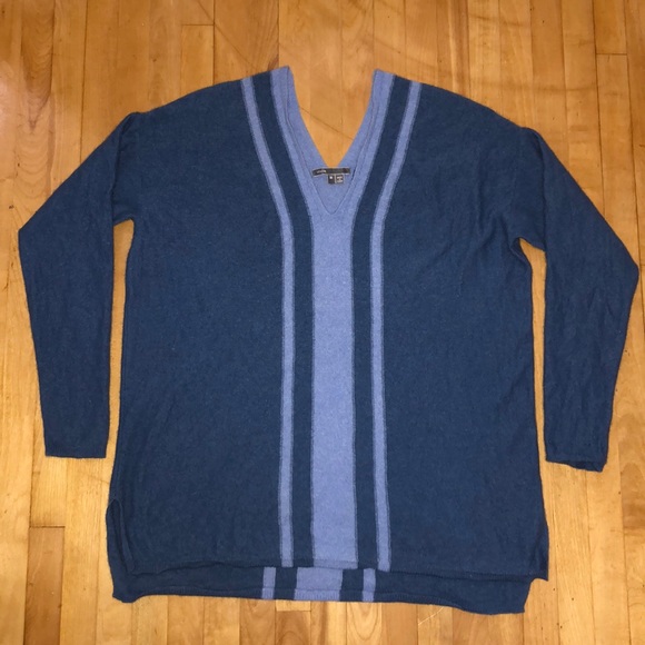 Vince Double V Neck Cashmere Sweater - Picture 4 of 7